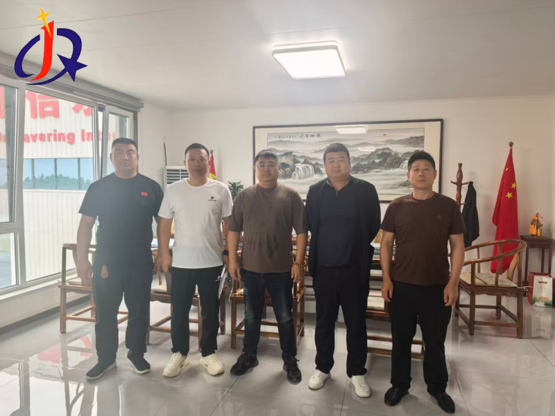 Cultivant profundament els mercats d'ultramar, Jinqi Mining Machinery assegura un altre projecte d'equips de rentat i processament d'or al·luvial sud-americà